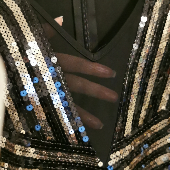 💥bebe Sequin Dress 💥 - Picture 3 of 4